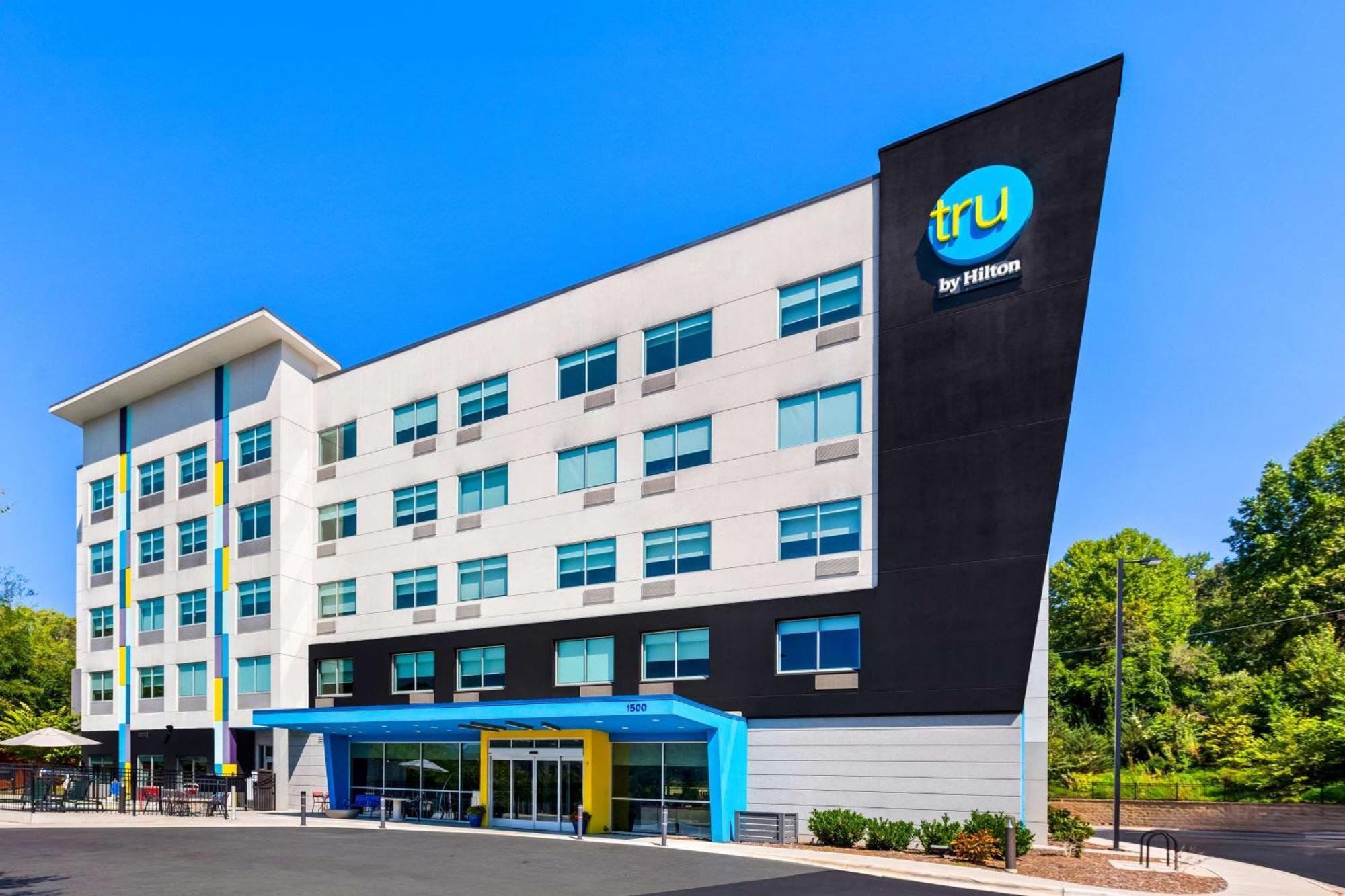 Tru By Hilton Blue Ridge Parkway Hotel Asheville
